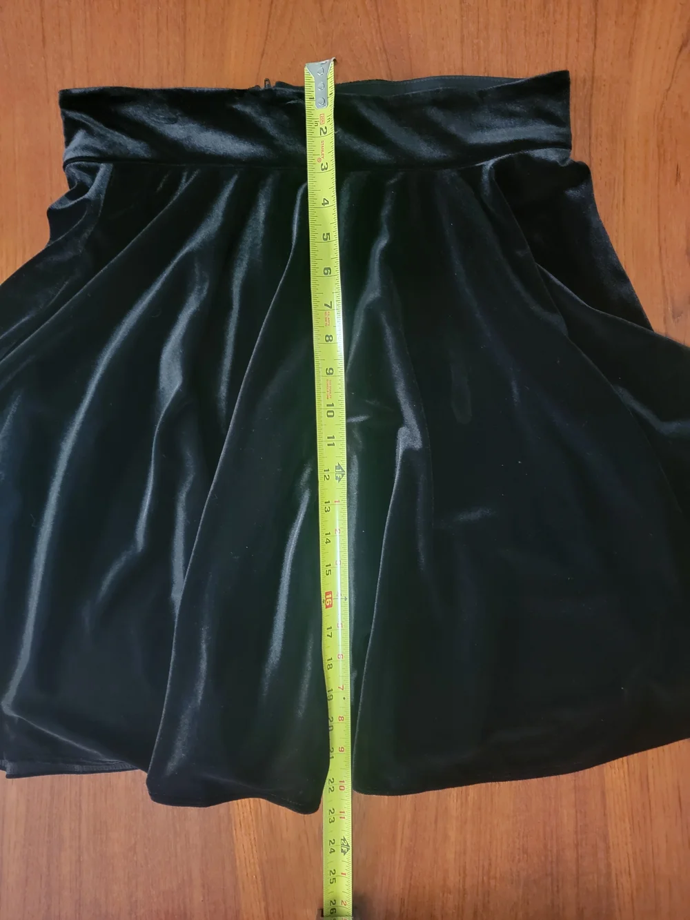 Pinup Couture Black Velvet  Skater  Skirt size Large
